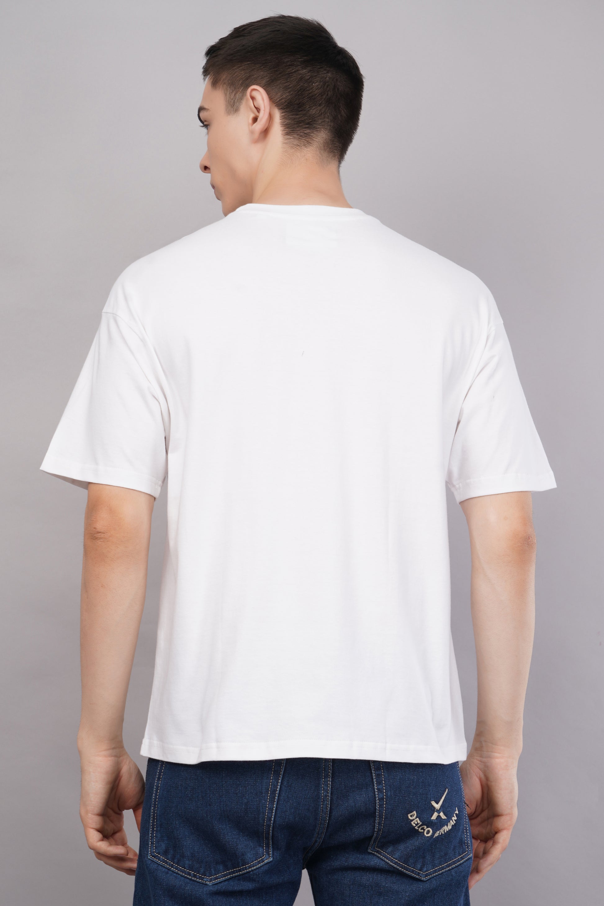 Premium White Oversized T-Shirt full body look - Corcotton India